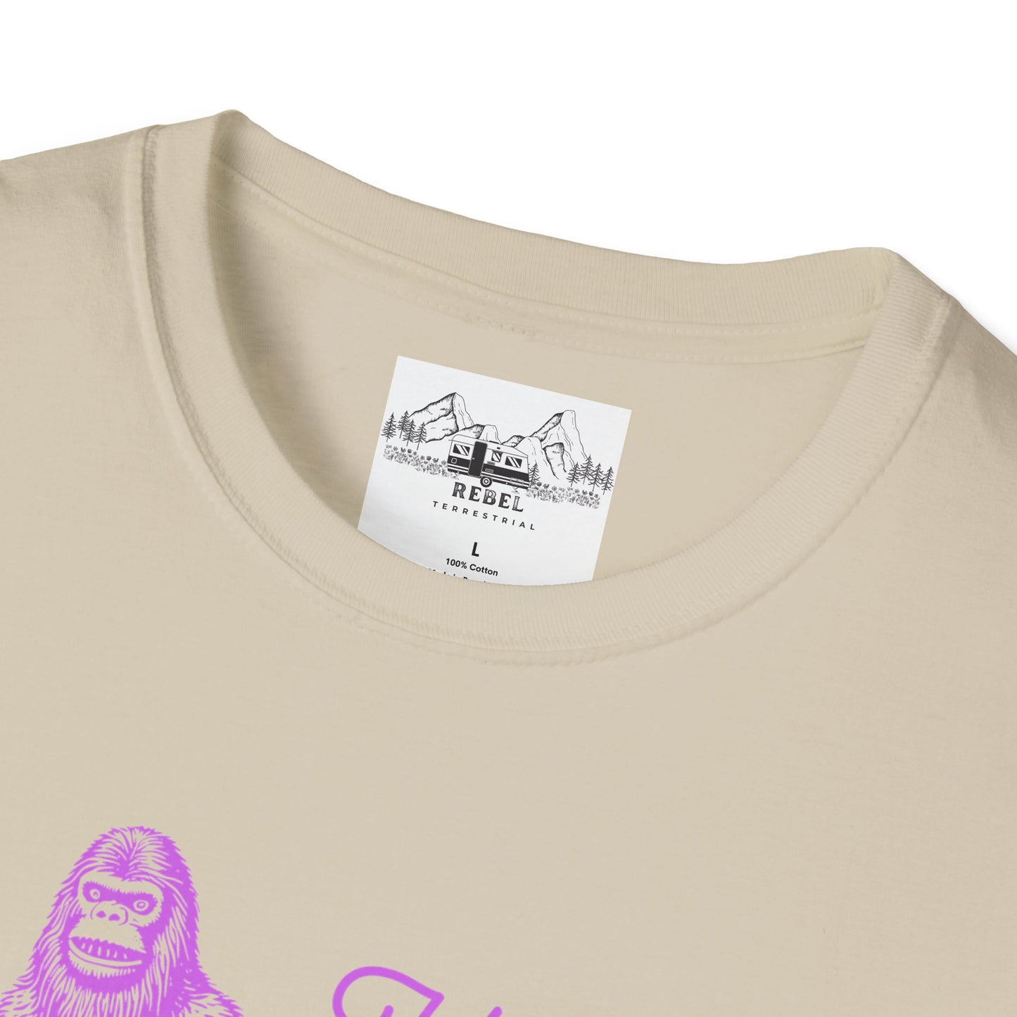 Hey Shuga Bigfoot T-Shirt – Unisex Softstyle Tee in Lurid Pink
