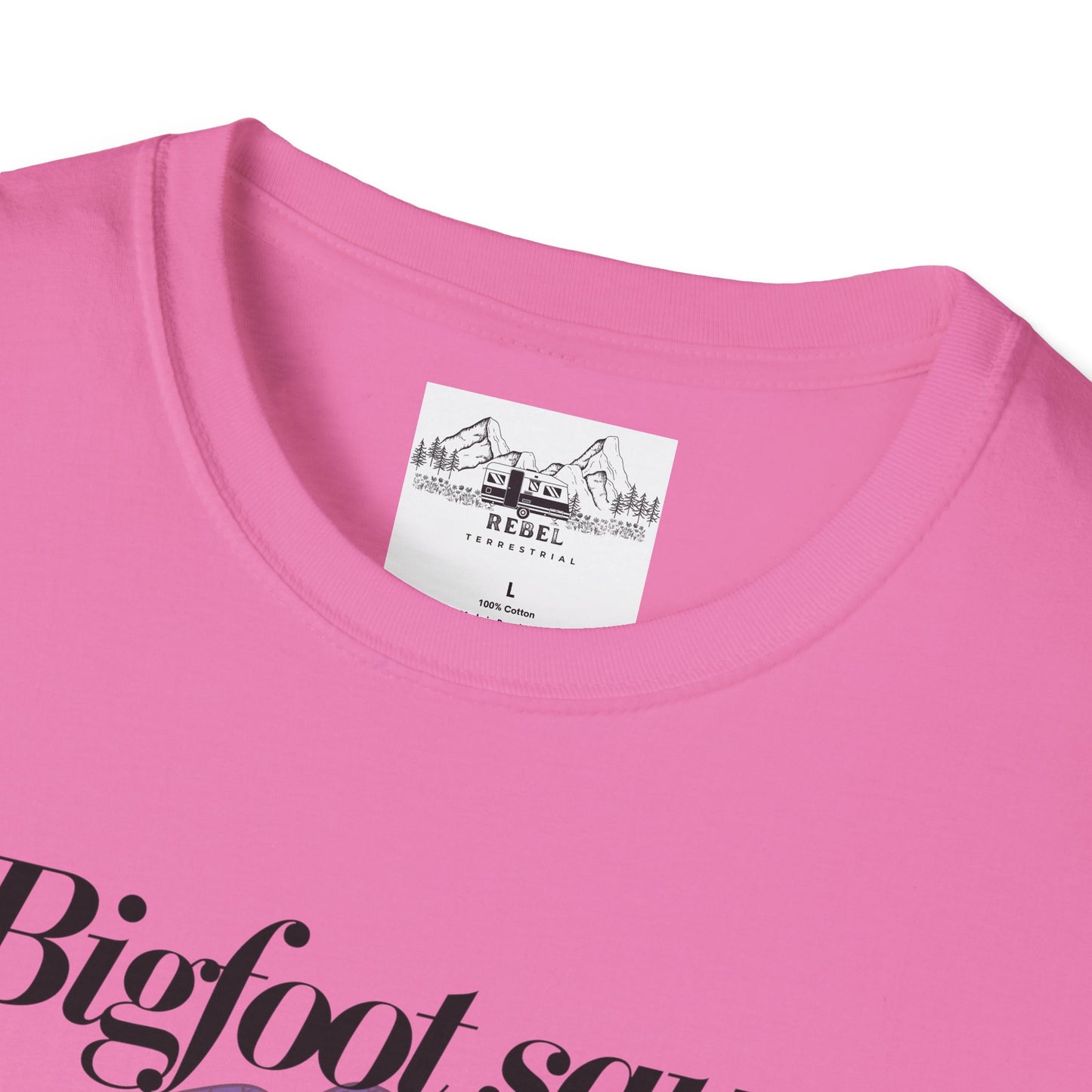 Bigfoot Saw Me But No One Believed Him – Hipster Bigfoot T-Shirt | Unisex Softstyle Tee