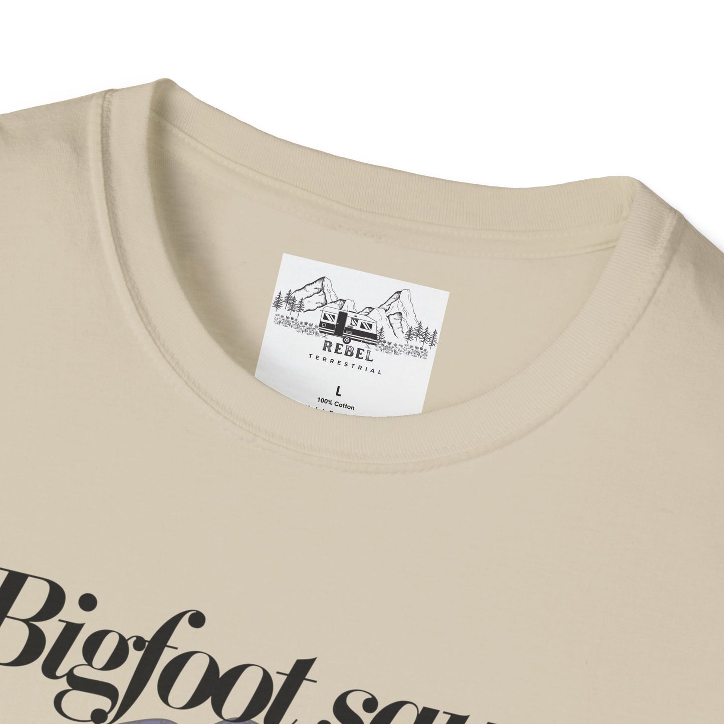 Bigfoot Saw Me But No One Believed Him – Hipster Bigfoot T-Shirt | Unisex Softstyle Tee