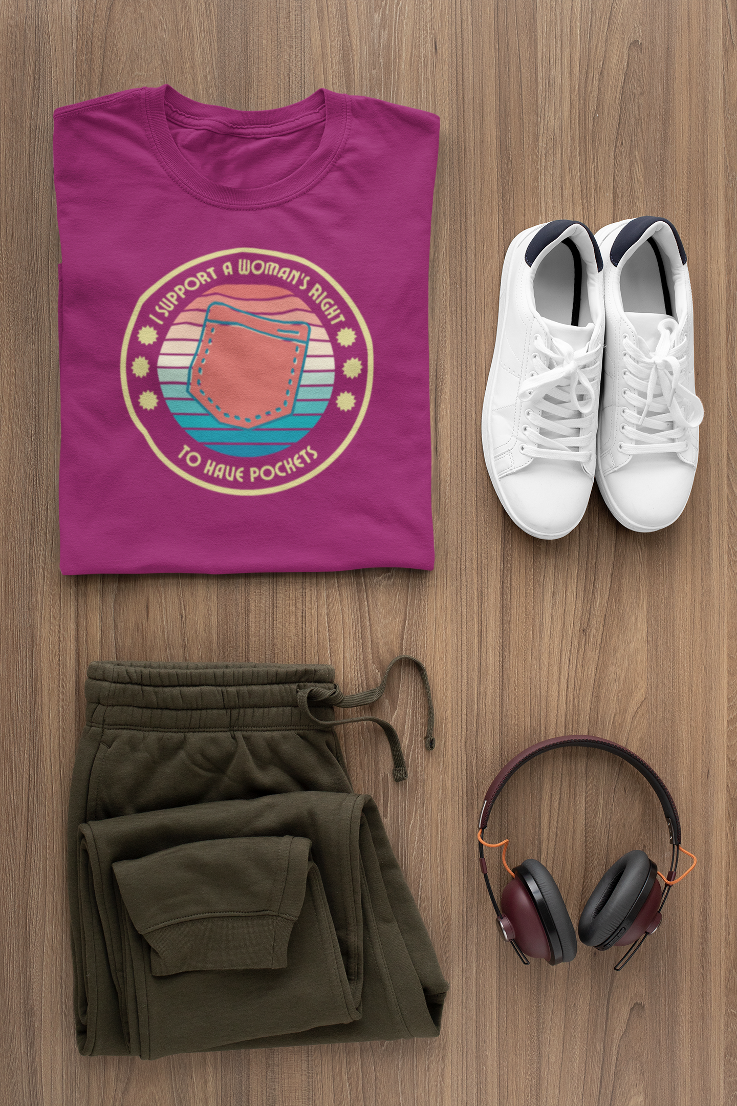 I Support a Woman’s Right to Have Pockets – Retro Tee
