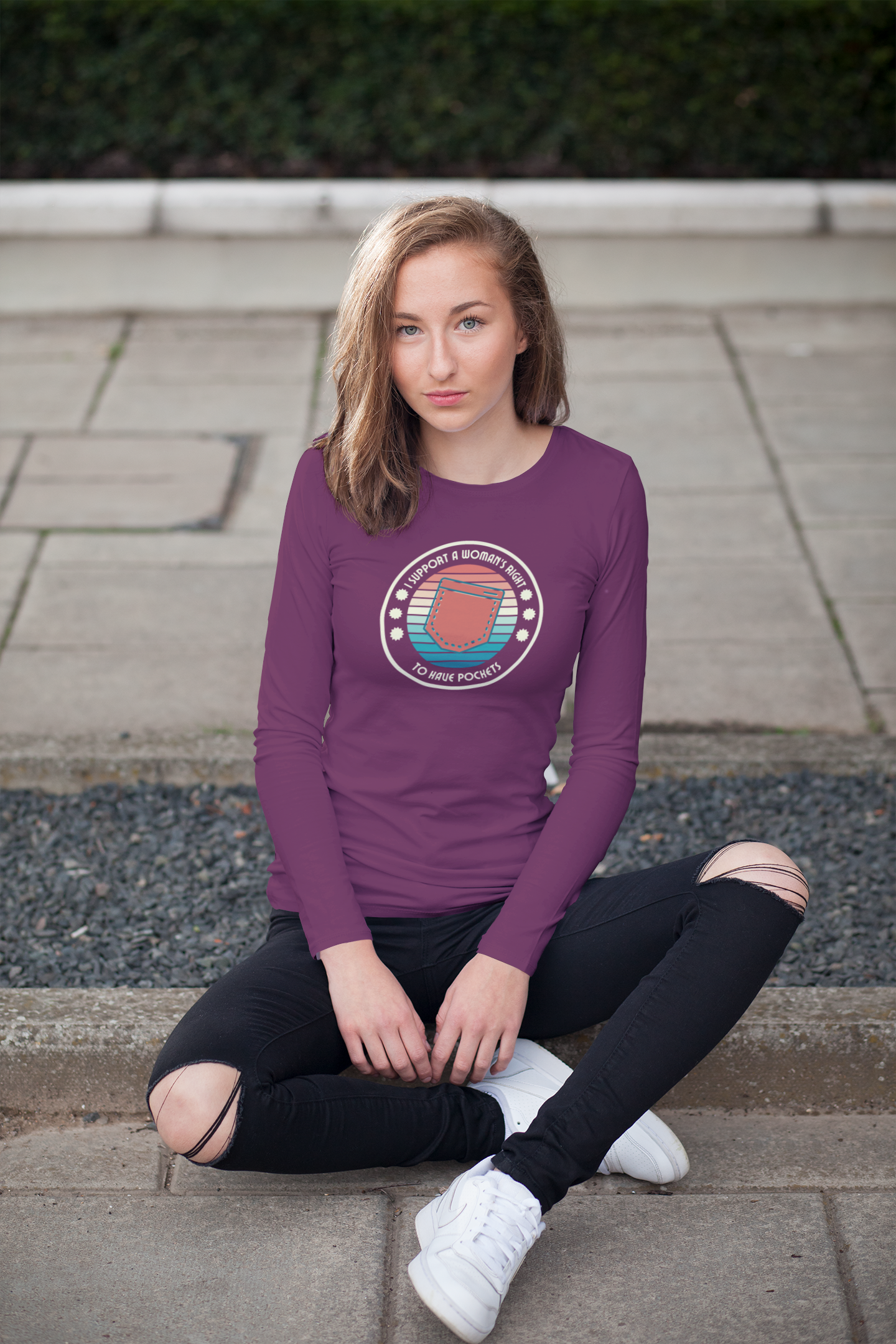 "I Support a Woman’s Right to Have Pockets" – Retro Long Sleeve Tee