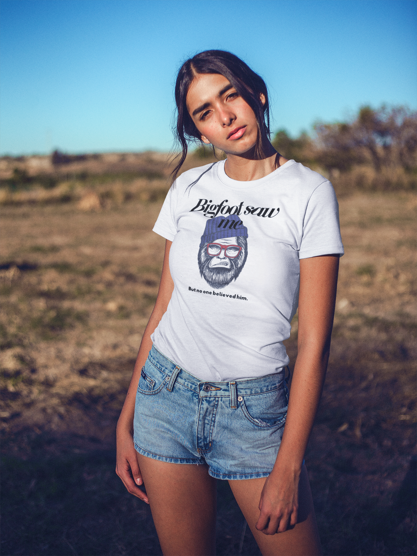 Bigfoot Saw Me But No One Believed Him – Hipster Bigfoot T-Shirt | Unisex Softstyle Tee