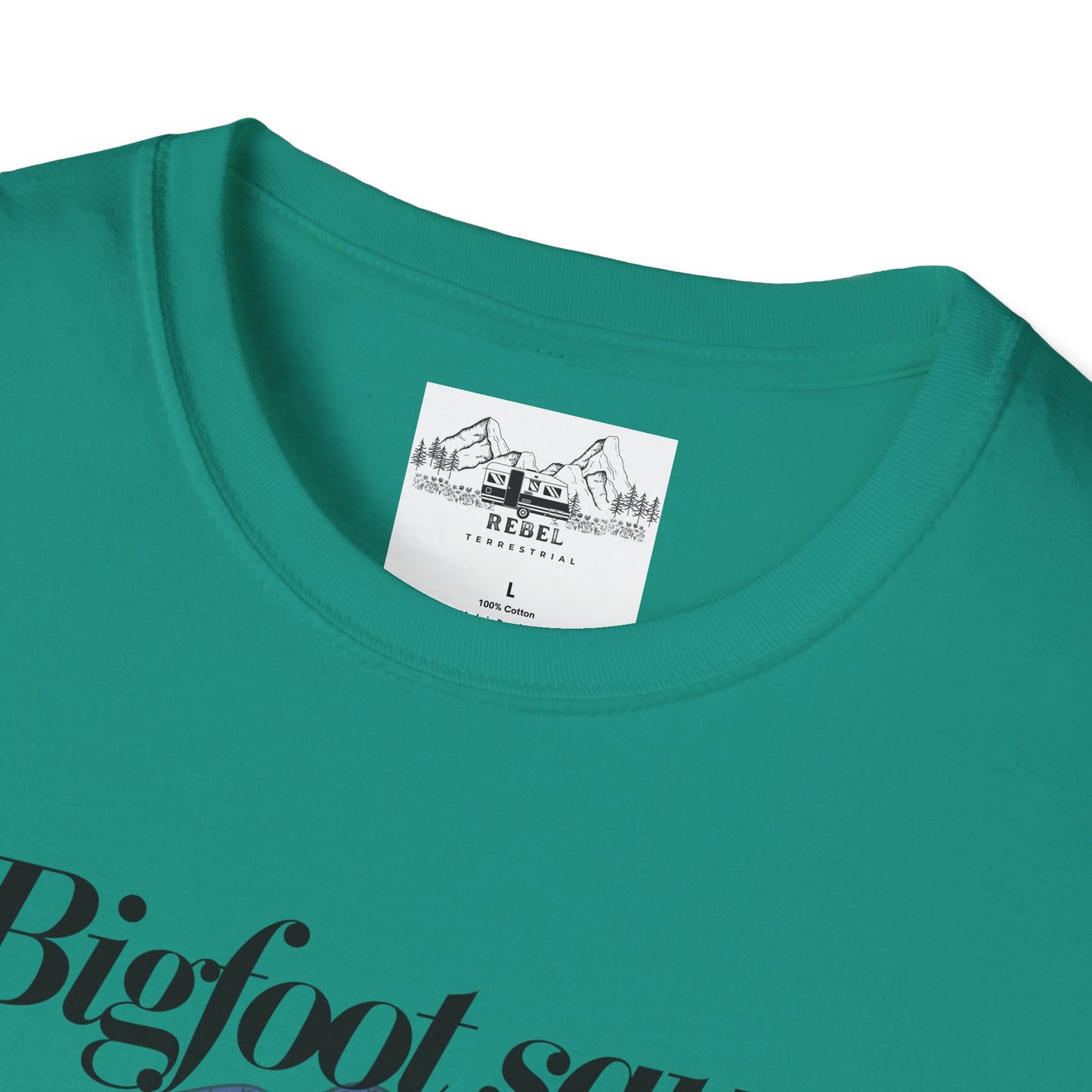 Bigfoot Saw Me But No One Believed Him – Hipster Bigfoot T-Shirt | Unisex Softstyle Tee
