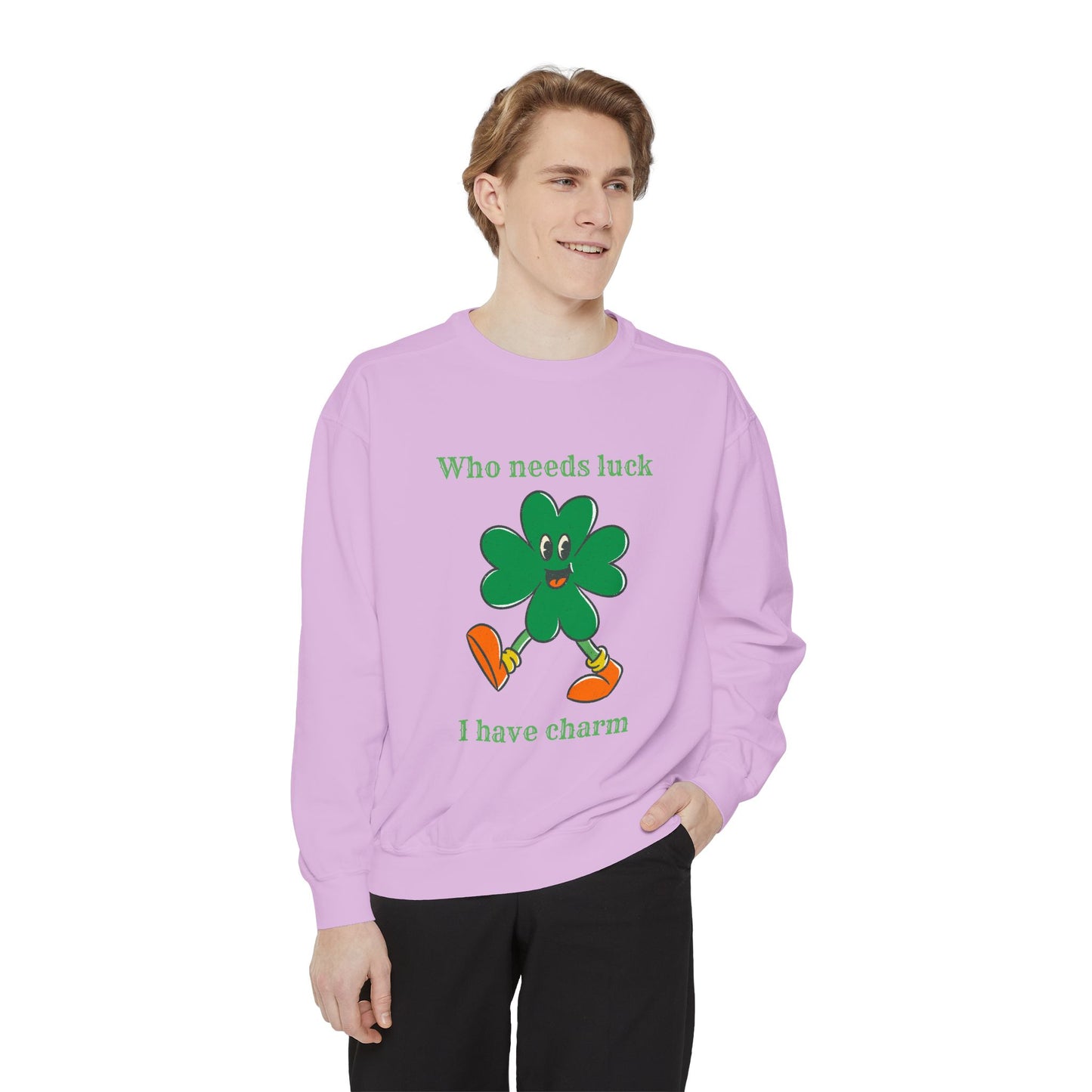 "I Have Charm" Relaxed Fit Sweatshirt – Smiling Shamrock Graphic