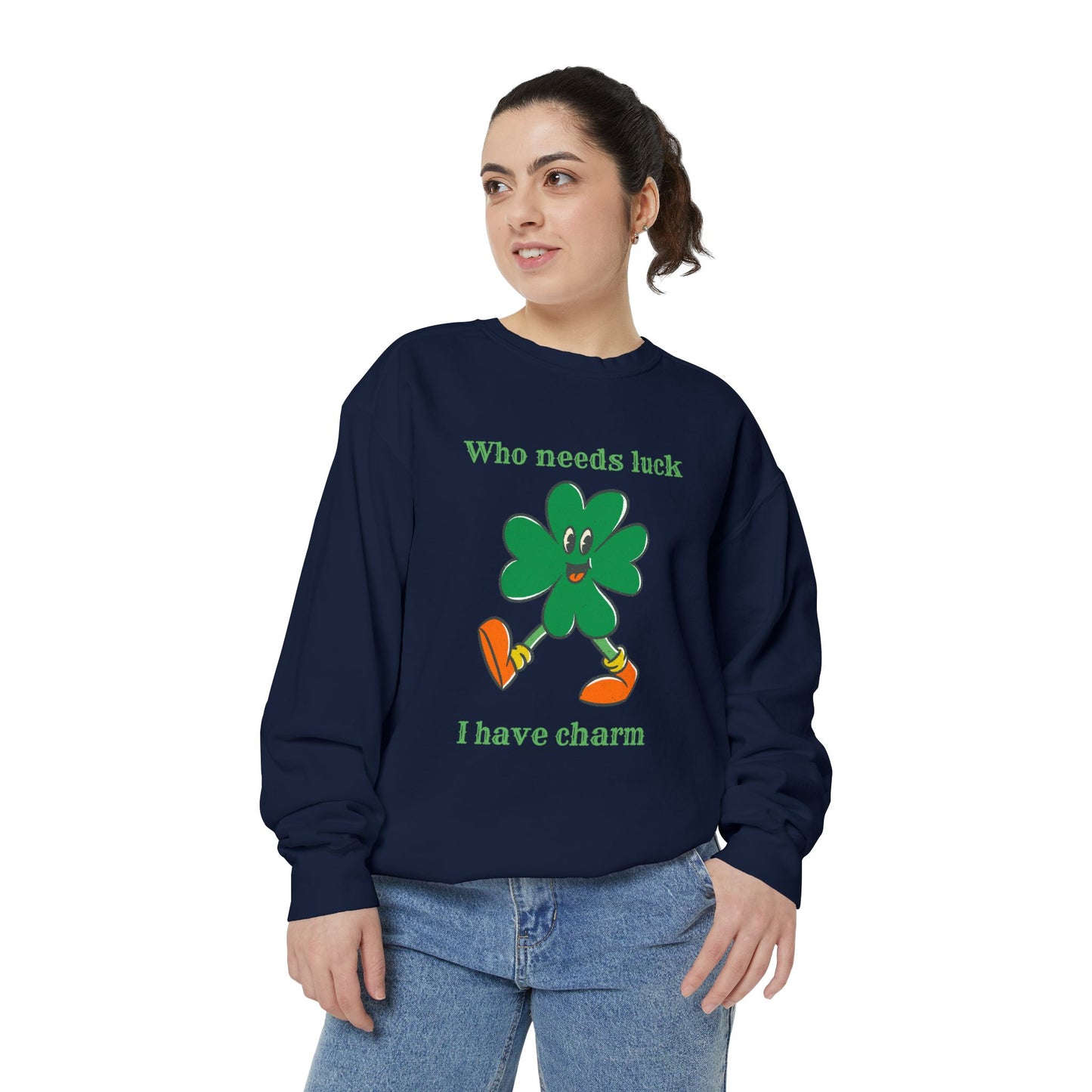 "I Have Charm" Relaxed Fit Sweatshirt – Smiling Shamrock Graphic