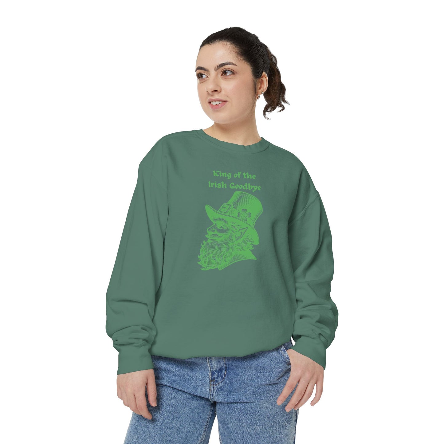 "King of the Irish Goodbye" Relaxed Fit Sweatshirt – Vintage Green Graphic