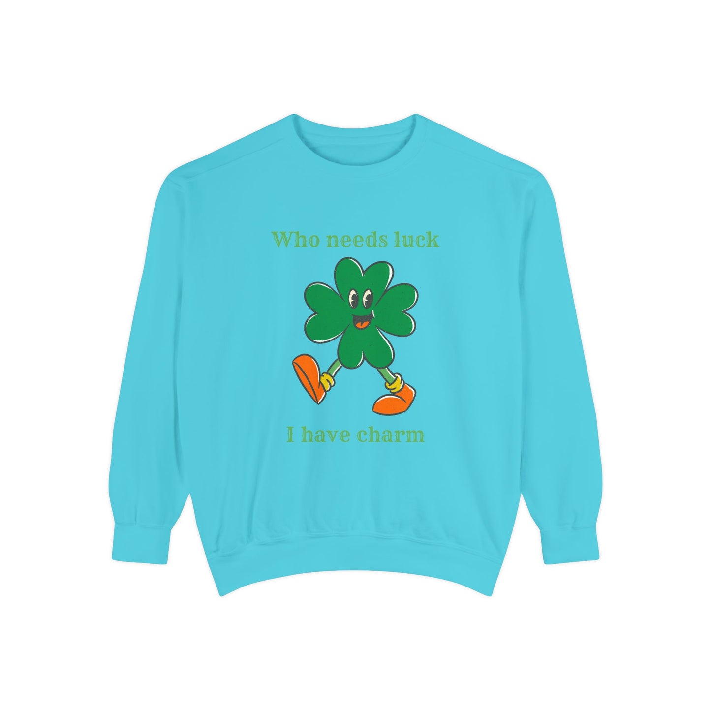 "I Have Charm" Relaxed Fit Sweatshirt – Smiling Shamrock Graphic
