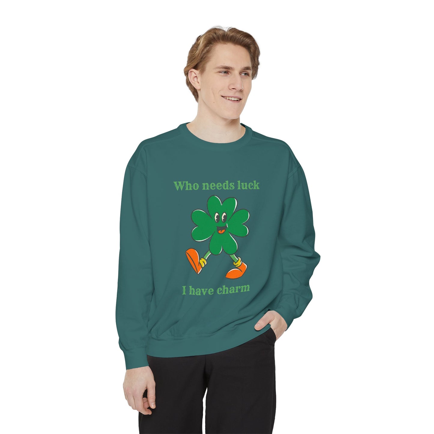"I Have Charm" Relaxed Fit Sweatshirt – Smiling Shamrock Graphic