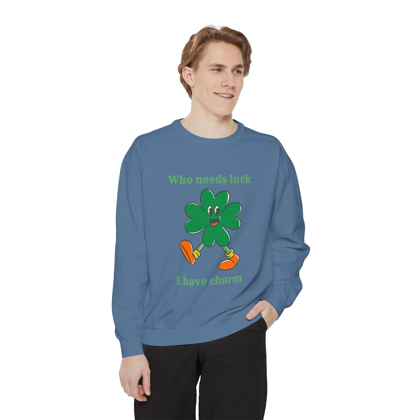 "I Have Charm" Relaxed Fit Sweatshirt – Smiling Shamrock Graphic
