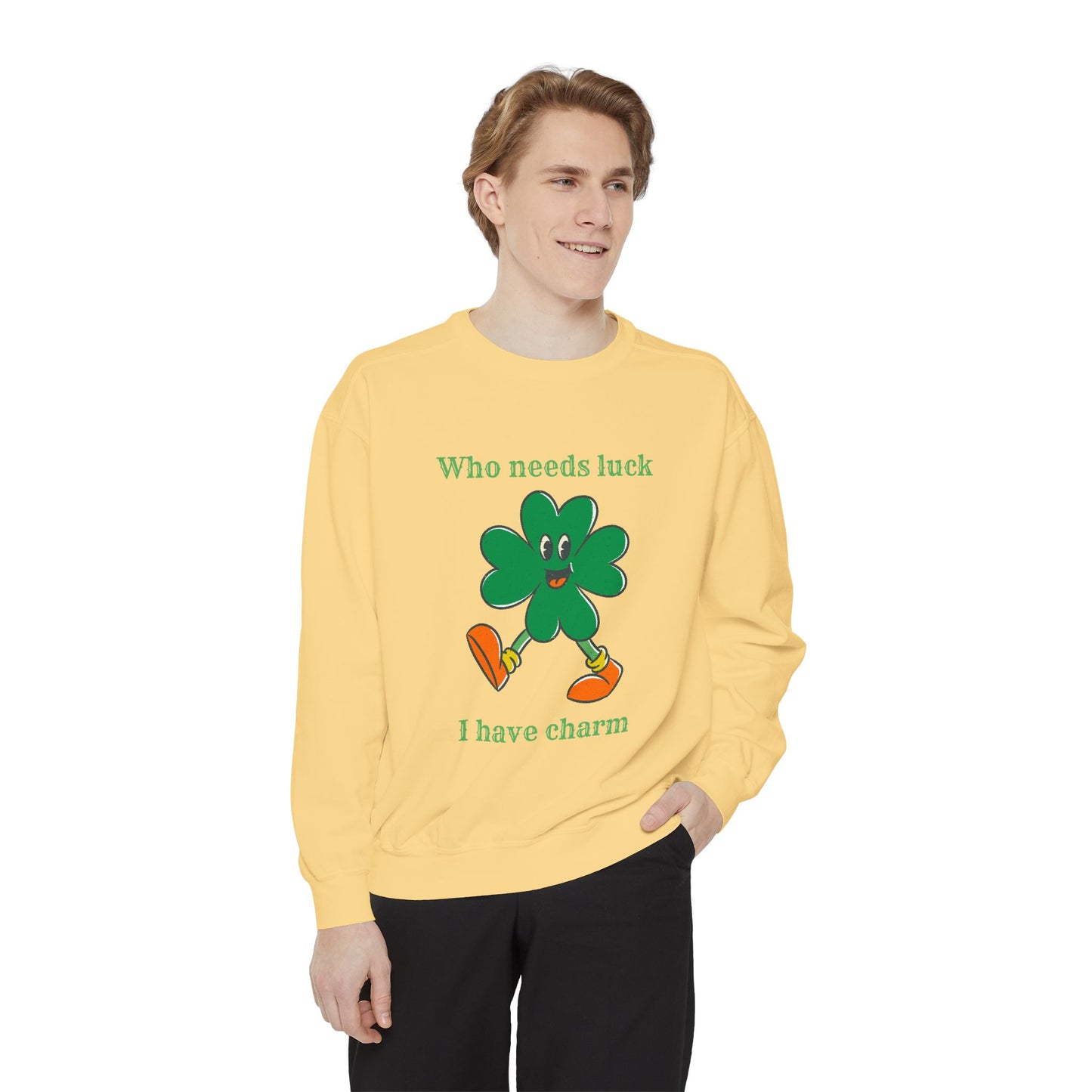 "I Have Charm" Relaxed Fit Sweatshirt – Smiling Shamrock Graphic